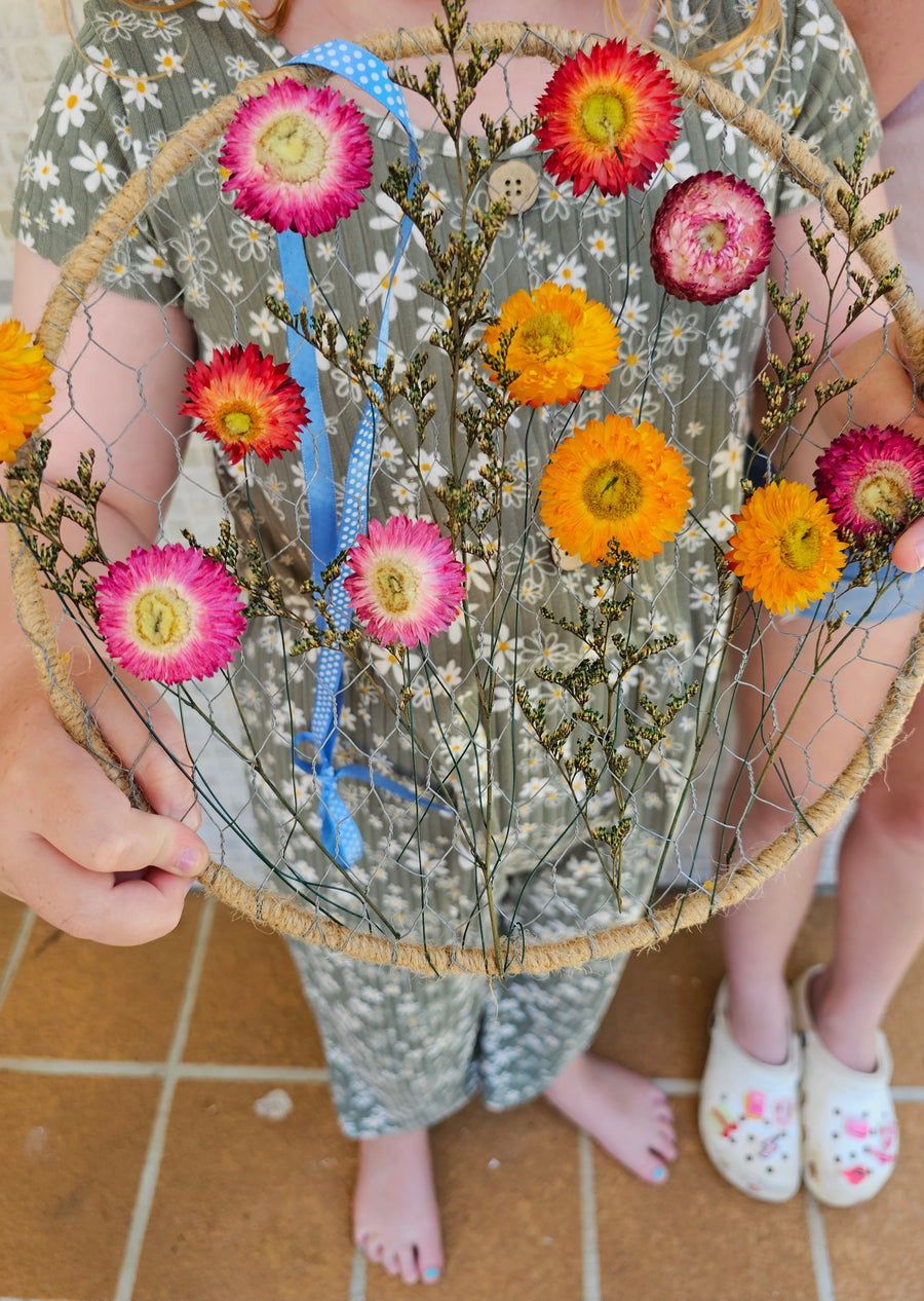 Straw Flower Suncatcher Workshop