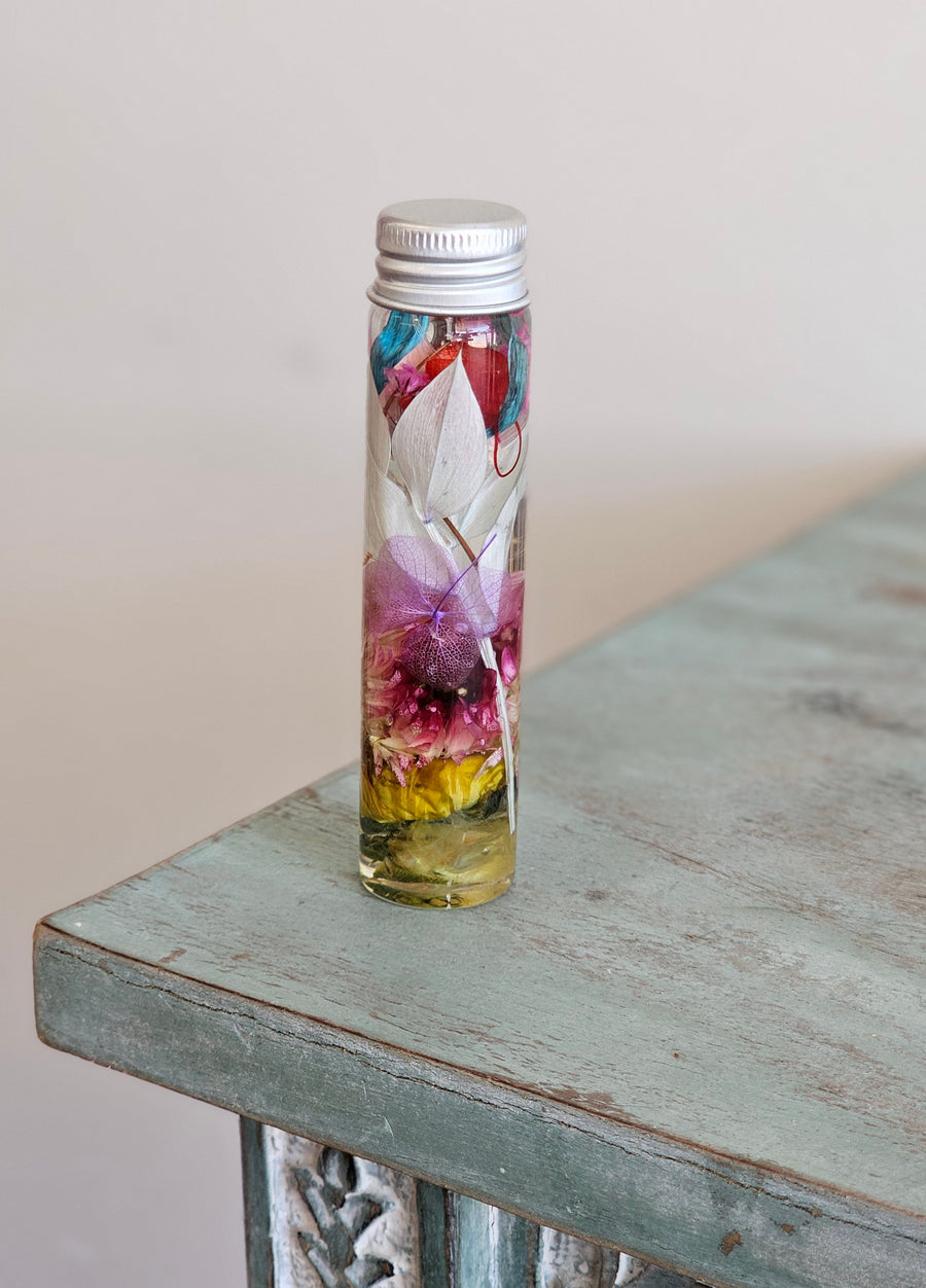 Florals in a Bottle - Floral Herbariums - MIXED FLORALS - Florist Choice - 95mm